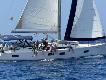 Castellón → Ibiza/Formentera. 7 Tage Segeln, Buchten, Inseln und Leben an Bord.