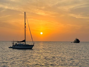Segeln Sie dieses Ostern von Burriana nach Ibiza!