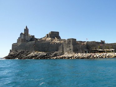 Weekend sailing between the Gulf of Poets and the Cinque Terre