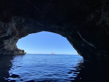 Fiesta del Pilar: we close the summer sailing to Formentera