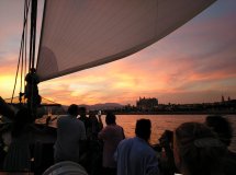 Velero histórico en Palma de Mallorca al atardecer