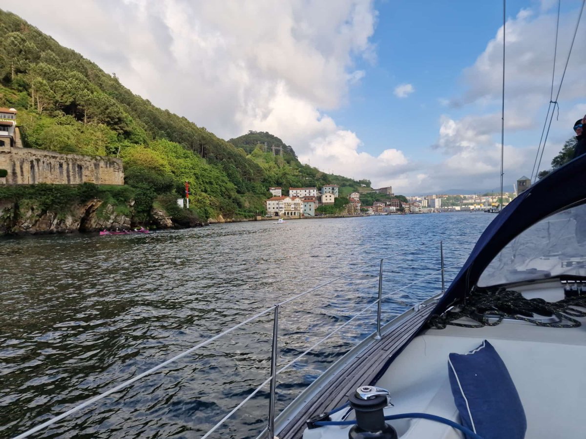 Prácticas de Capitán de Yate desde Getxo