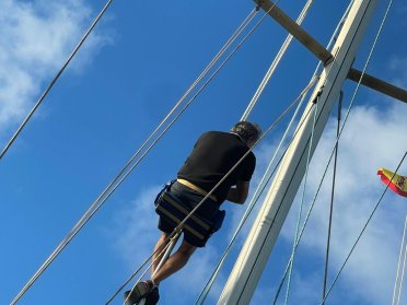 Curso de Mantenimiento, Trimado Mástil y Maniobras en Santa Pola