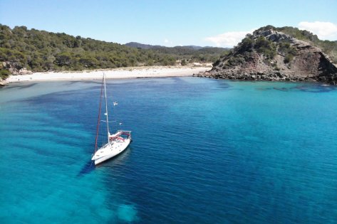 Prácticas de navegación en velero de Barcelona a Sicilia